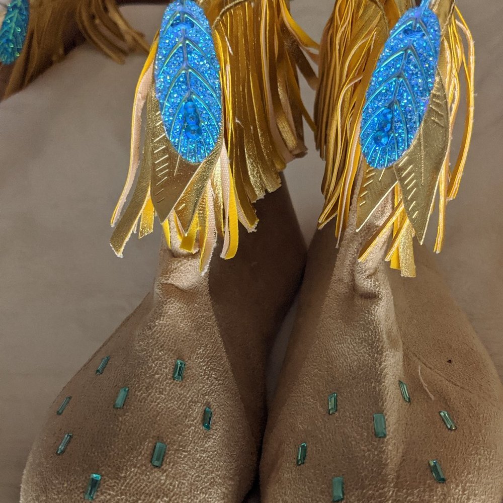 Pocahontas Shoes/Boots/Booties - Girls Size 2/3